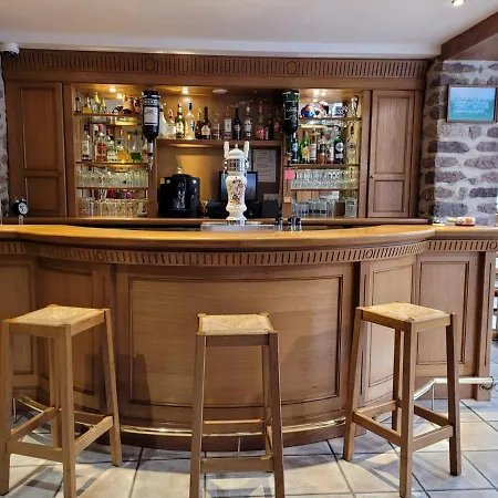 Restaurant Txistulari فندق